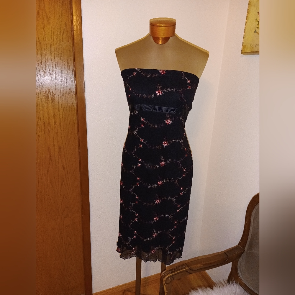 Strapless dress